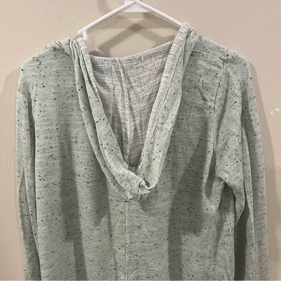 Large Maternity shirt by Motherhood - Picture 3 of 5